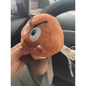 Nintendo Super Mario Bros. Brown Goomba 6” Plush Mushroom 2017